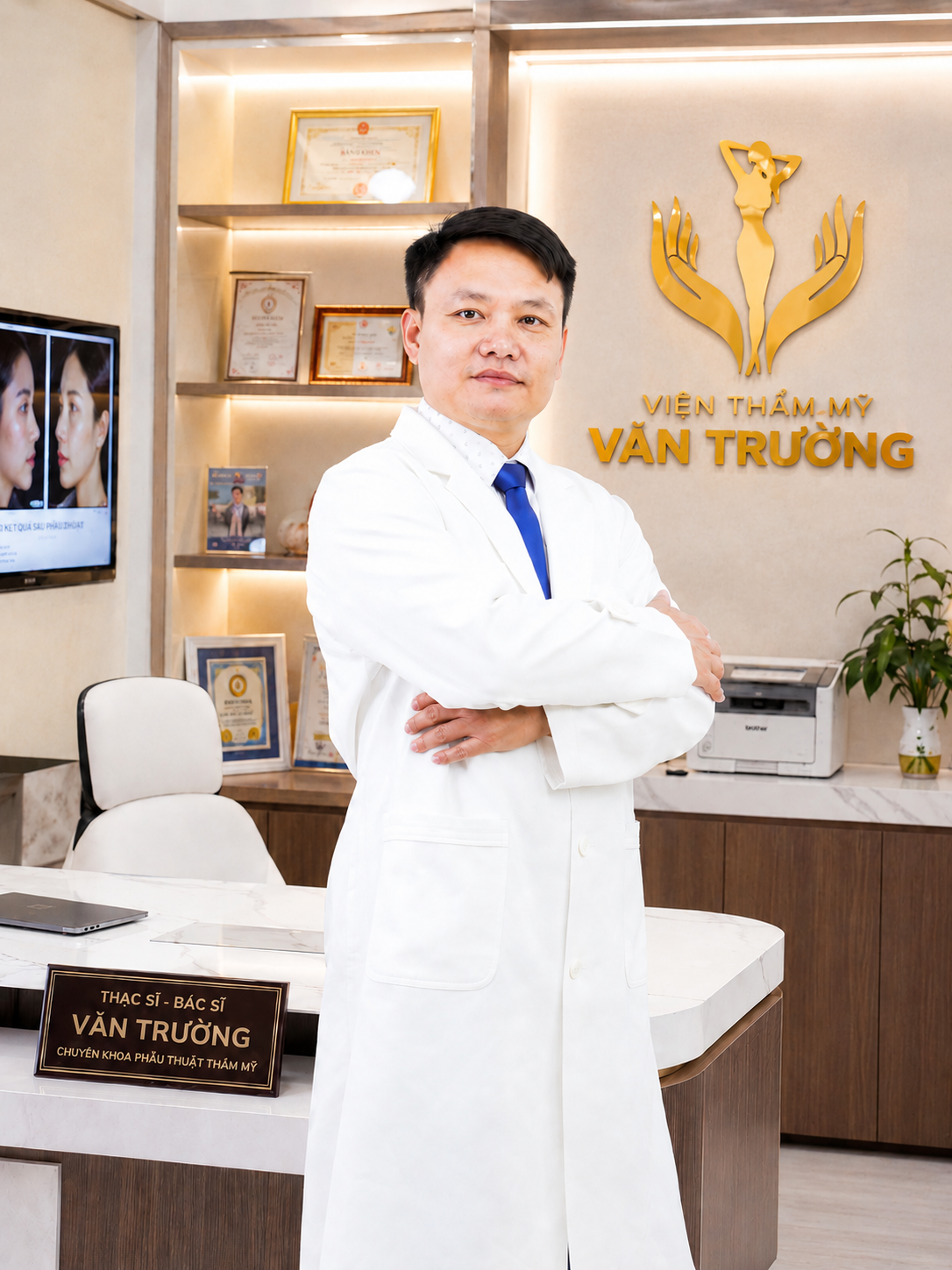 Dr. Văn Trường, plastic and aesthetic surgeon, at his clinic in Da Nang